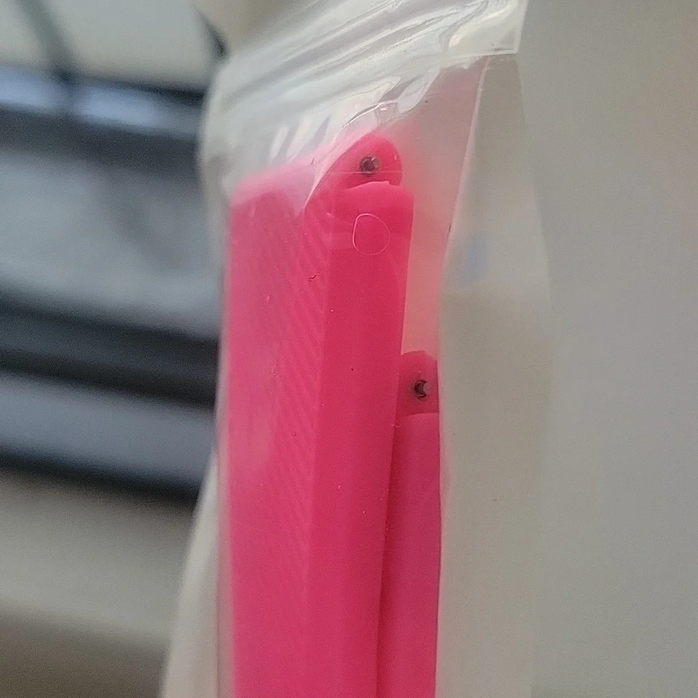 Brand new hot pink silicone 22mm watch band